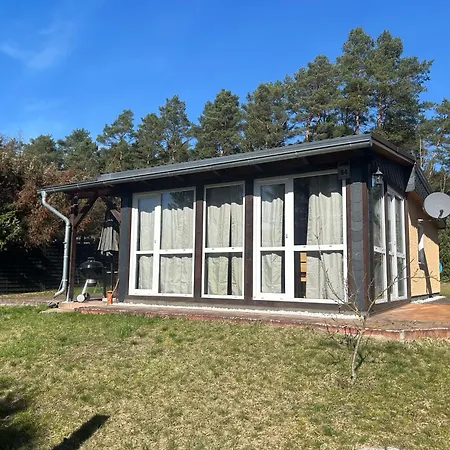 Fjola בית נופש Schenkendobern