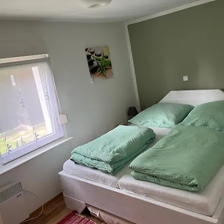 Fjola * Schenkendobern